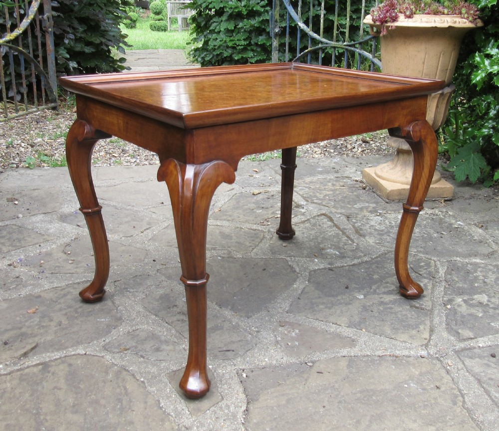 FINE QUEEN ANNE STYLE WALNUT COFFEE TABLE c1910 View IX
