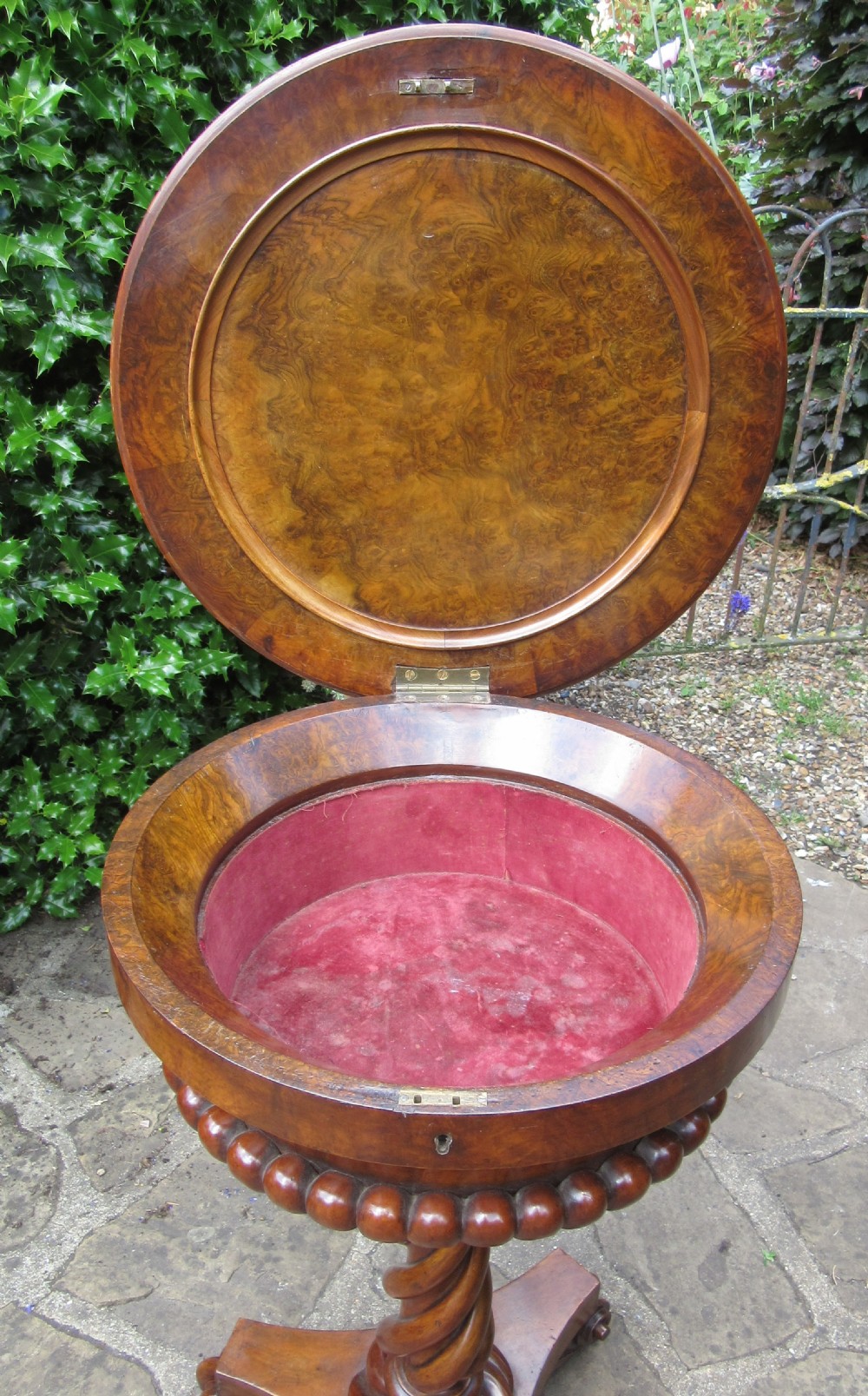 FINE Wm IV WALNUT WORK TABLE c1830 View IV