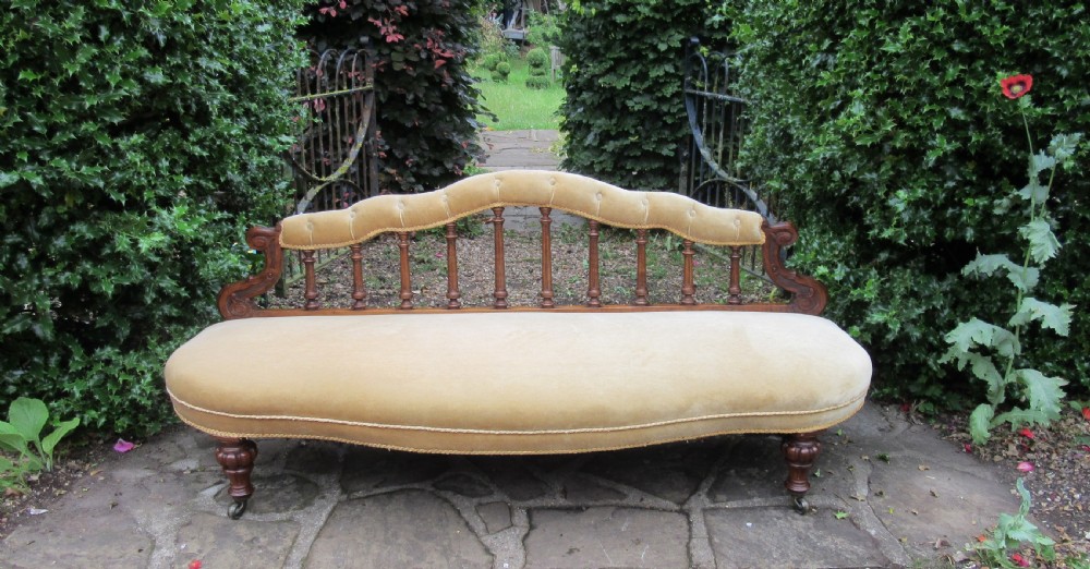 PAIR ENGLISH WALNUT SOFAS WINDOW SEATS c1870 View XI