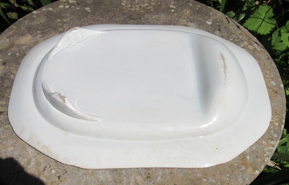 ENGLISH GEORGIAN BLUE & WHITE WELL AND TREE SERVING PLATE View III