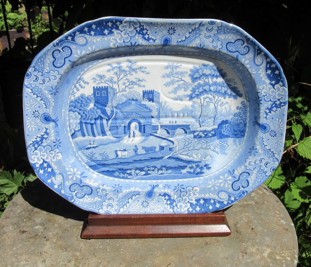 ENGLISH GEORGIAN BLUE & WHITE WELL AND TREE SERVING PLATE View IV