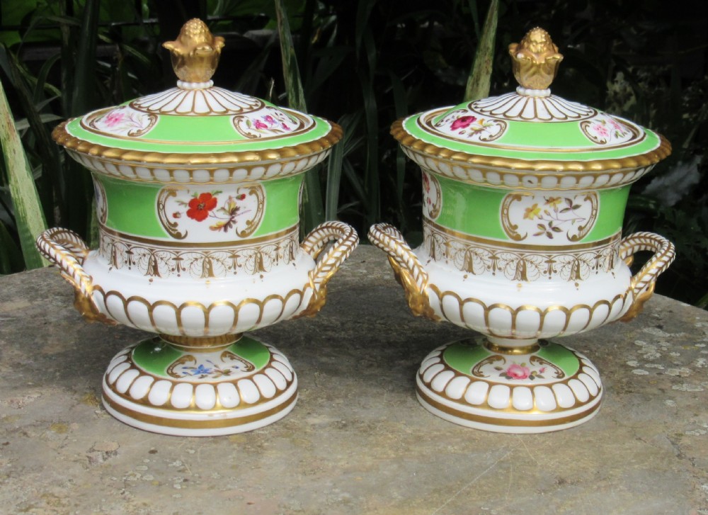 FINE PAIR CHAMBERLAINS WORCESTER PORCELAIN SAUCE TUREENS & COVERS View IV