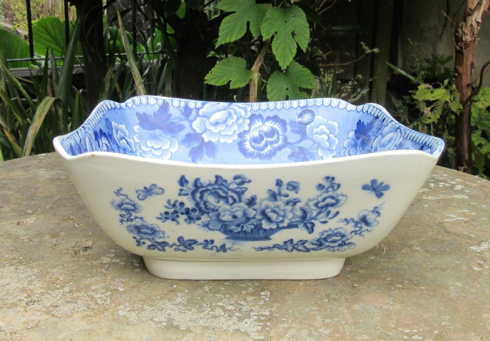 ENGLISH STAFFORDSHIRE BLUE & WHITE POTTERY BOWL c1820 View II