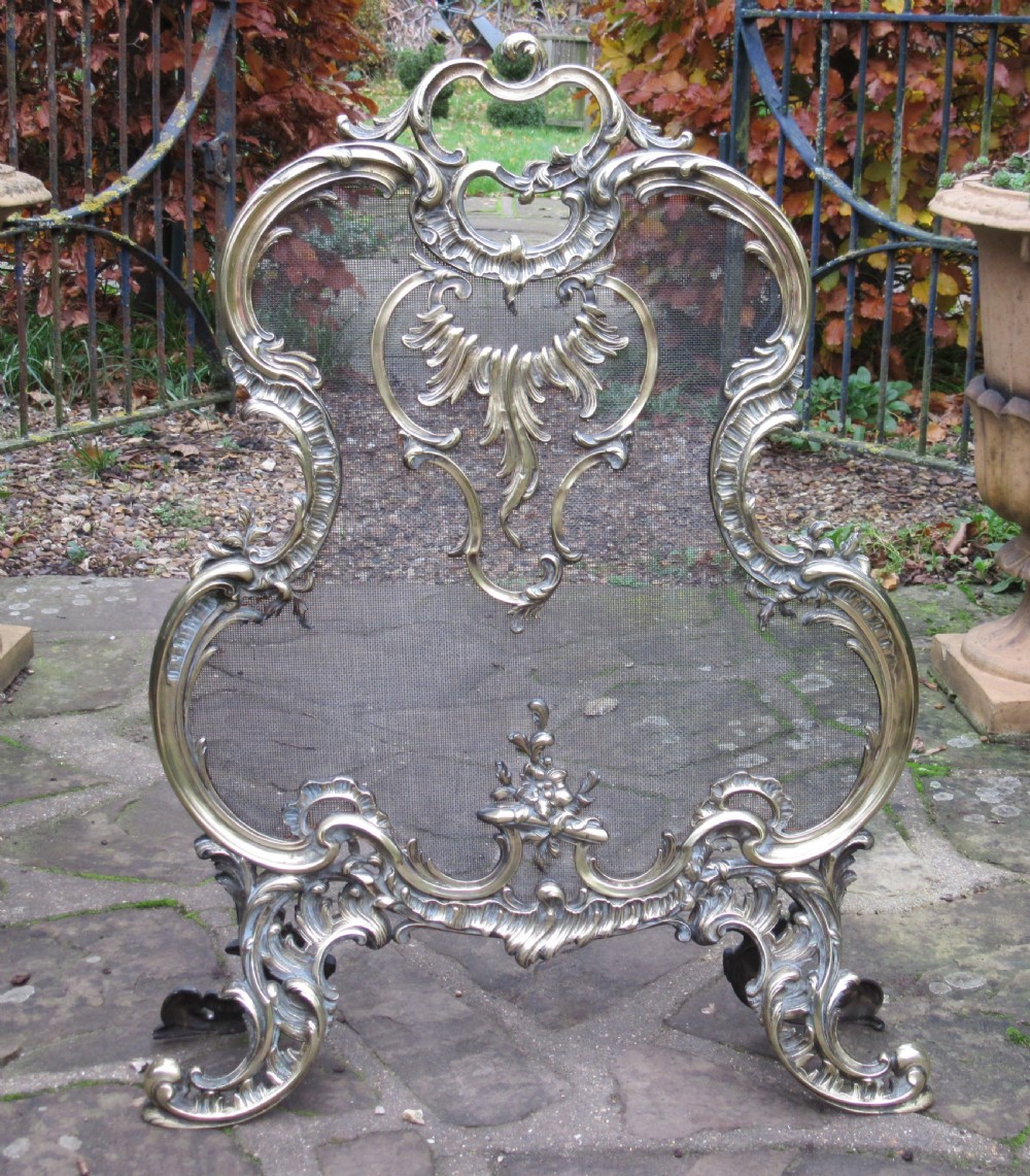 FINE QUALITY BRASS & MESH FIRE SCREEN STAMPED 318 BP