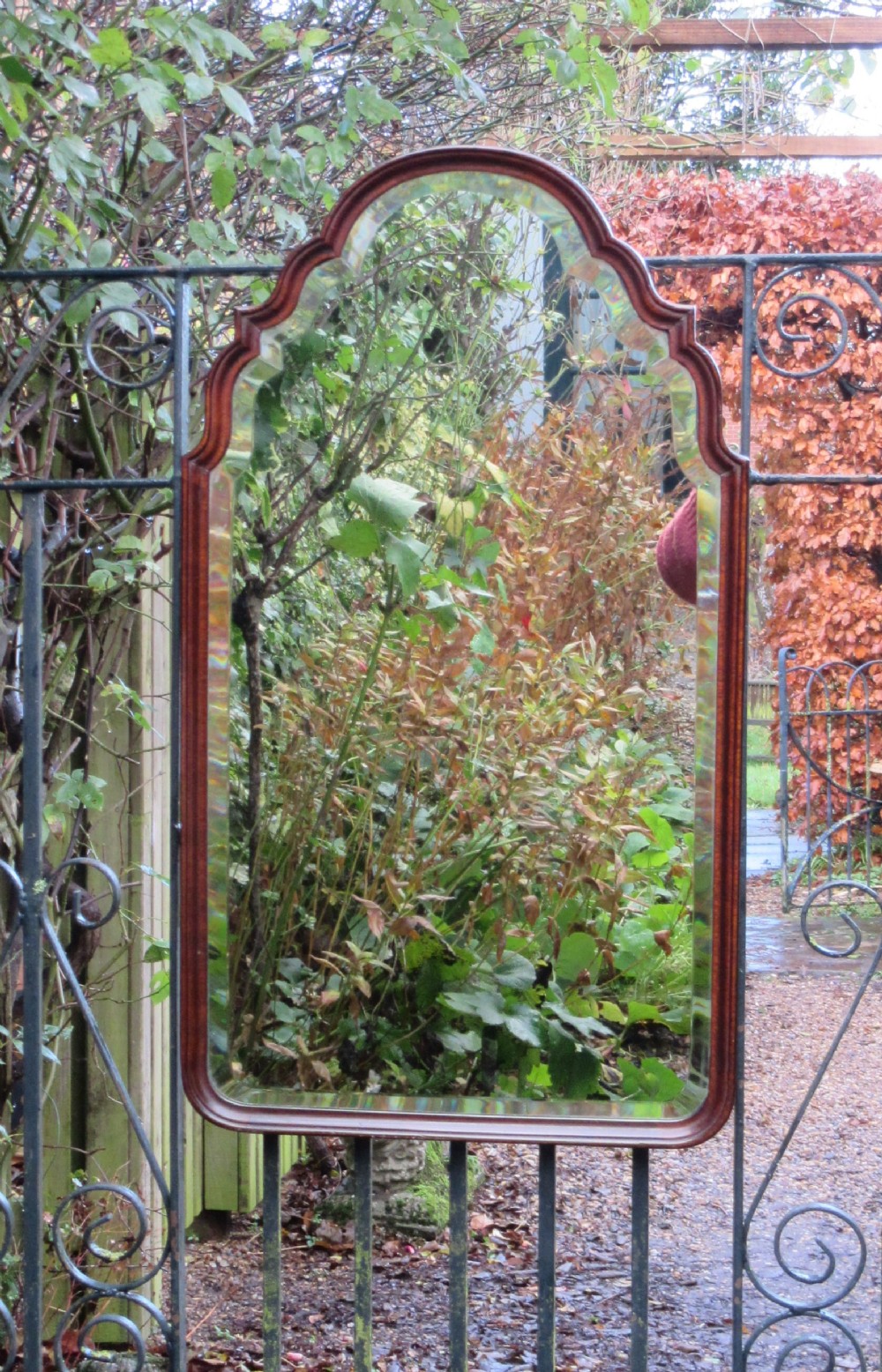 MAHOGANY QUEEN ANNE STYLE WALL MIRROR c1910
