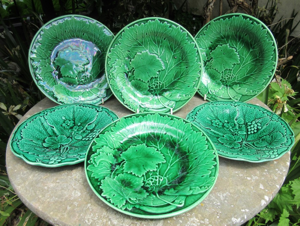 SIX MAJOLICA GREEN LEAF PLATES c1880