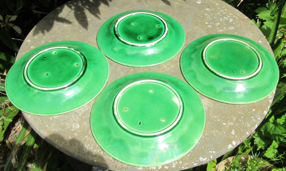 SIX MAJOLICA GREEN LEAF PLATES c1880 View IV