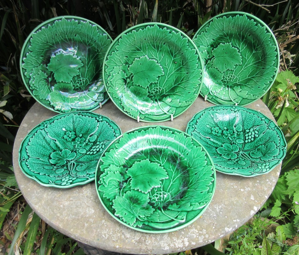 SIX MAJOLICA GREEN LEAF PLATES c1880 View VI