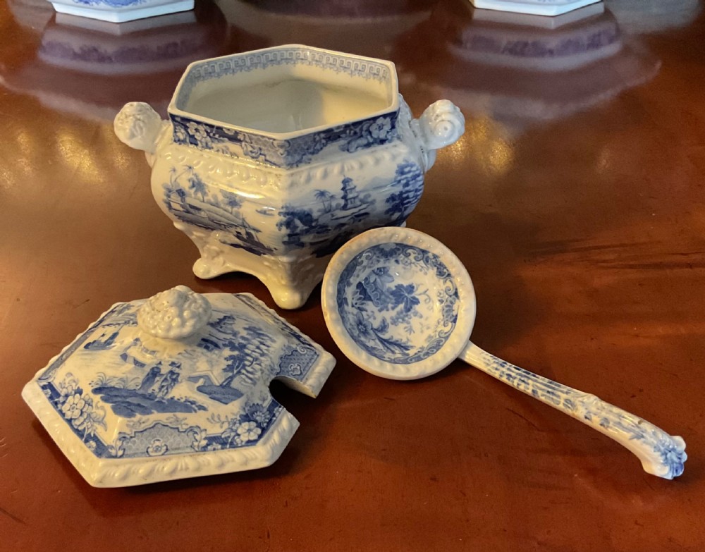 GEORGIAN BLUE & WHITE RIDGWAY INDIA TEMPLE DINNER SERVICE c1820 View XIV
