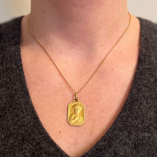 FRENCH SAINT JOHN THE BAPTIST JEAN 18K YELLOW GOLD CHARM PENDANT - ADDITIONAL PHOTO 3