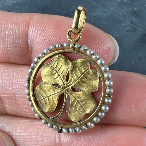 FRENCH LUCKY SHAMROCK FOUR LEAF CLOVER 18K YELLOW GOLD PEARL CHARM PENDANT - ADDITIONAL PHOTO 4