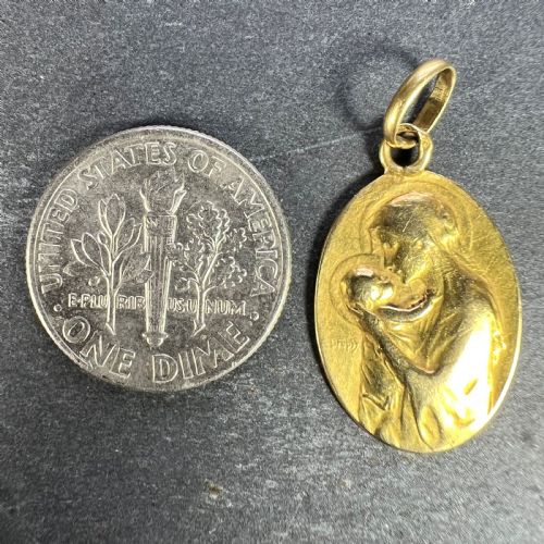 FRENCH DROPSY MADONNA AND CHILD 18K YELLOW GOLD CHARM PENDANT - ADDITIONAL PHOTO 13