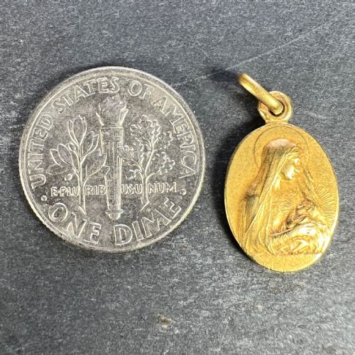 FRENCH VERN MADONNA AND CHILD 18K YELLOW GOLD CHARM PENDANT - ADDITIONAL PHOTO 9