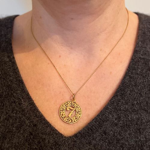 LUCKY 'NUMBER 7' FOUR LEAF CLOVER 18K YELLOW GOLD GOOD LUCK CHARM PENDANT - ADDITIONAL PHOTO 3