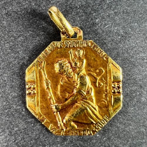 FRENCH THIERY SAINT CHRISTOPHER TRIUMPH OF SPEED 18K YELLOW GOLD CHARM PENDANT - ADDITIONAL PHOTO 1