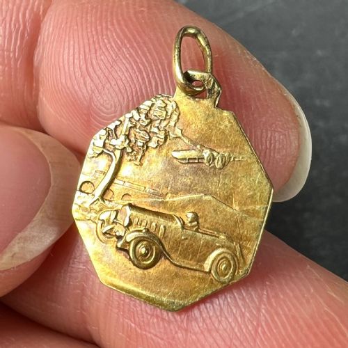 FRENCH THIERY SAINT CHRISTOPHER TRIUMPH OF SPEED 18K YELLOW GOLD CHARM PENDANT - ADDITIONAL PHOTO 7