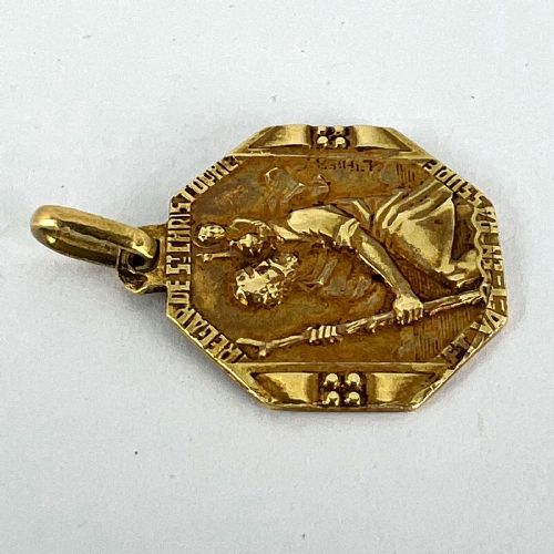 FRENCH THIERY SAINT CHRISTOPHER TRIUMPH OF SPEED 18K YELLOW GOLD CHARM PENDANT - ADDITIONAL PHOTO 13