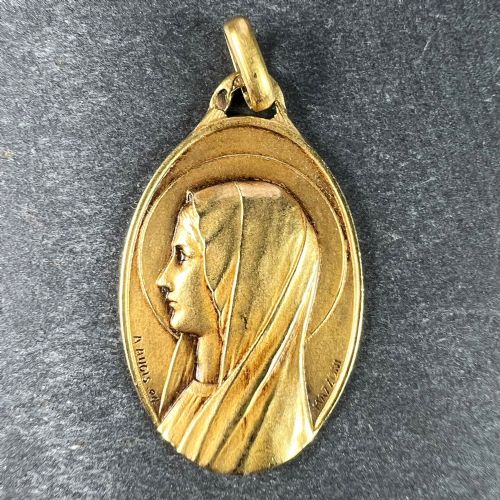 FRENCH AUGIS MAZZONI VIRGIN MARY 18K YELLOW GOLD PENDANT - ADDITIONAL PHOTO 3