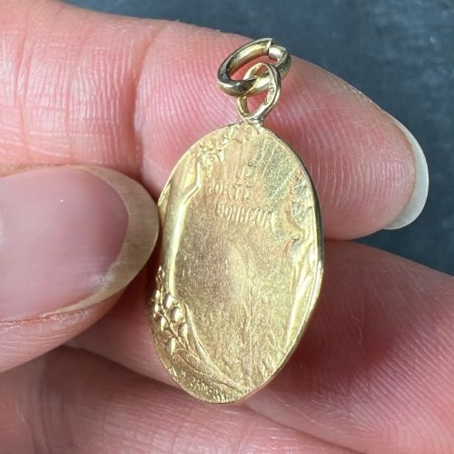 FRENCH BONHEUR GOOD LUCK 18K YELLOW GOLD LUCKY CHARM MEDAL PENDANT - ADDITIONAL PHOTO 6
