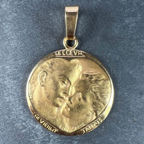 FRENCH MONIER LOVE HEART 'LE COEUR NE VIEILLIT JAMAIS' 18K YELLOW GOLD MEDAL PENDANT - ADDITIONAL PHOTO 1
