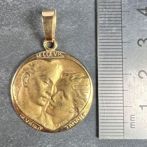 FRENCH MONIER LOVE HEART 'LE COEUR NE VIEILLIT JAMAIS' 18K YELLOW GOLD MEDAL PENDANT - ADDITIONAL PHOTO 8