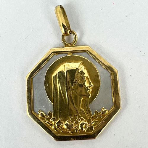 VIRGIN MARY MOTHER OF PEARL 18K YELLOW GOLD CHARM PENDANT - ADDITIONAL PHOTO 11