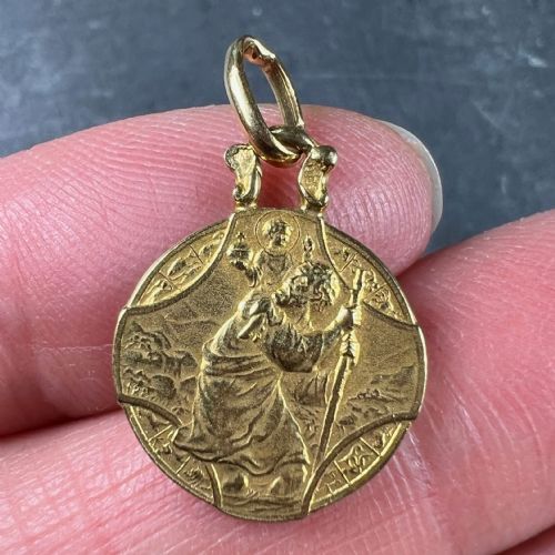 FRENCH ZODIAC SAINT CHRISTOPHER TRIUMPH OF SPEED 18K YELLOW GOLD CHARM PENDANT - ADDITIONAL PHOTO 4