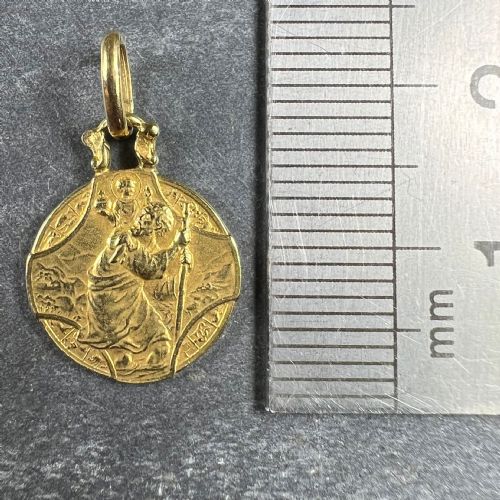 FRENCH ZODIAC SAINT CHRISTOPHER TRIUMPH OF SPEED 18K YELLOW GOLD CHARM PENDANT - ADDITIONAL PHOTO 8