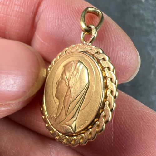 FRENCH VIRGIN MARY 18K YELLOW GOLD MEDAL PENDANT - ADDITIONAL PHOTO 5