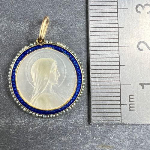 VIRGIN MARY MOTHER OF PEARL ENAMEL 18K YELLOW GOLD PEARL MEDAL PENDANT - ADDITIONAL PHOTO 8