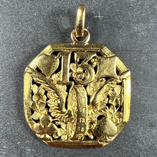 GOOD LUCK 13 HERMES WHEEL CARDS CLOVER 18K YELLOW GOLD LUCKY CHARM PENDANT - ADDITIONAL PHOTO 1