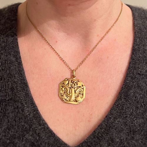 GOOD LUCK 13 HERMES WHEEL CARDS CLOVER 18K YELLOW GOLD LUCKY CHARM PENDANT - ADDITIONAL PHOTO 3
