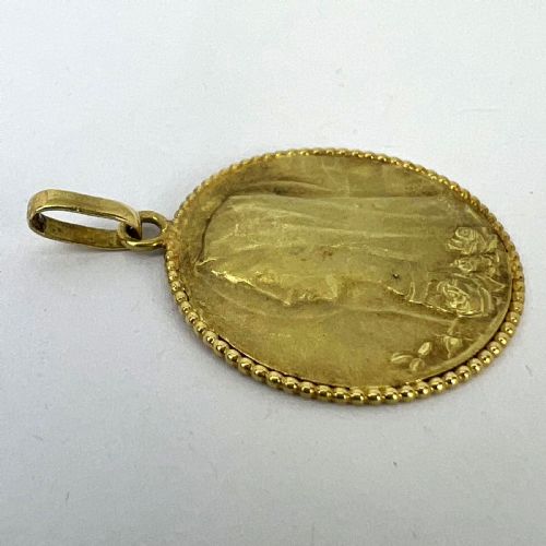 FRENCH DROPSY VIRGIN MARY 18K YELLOW GOLD MEDAL PENDANT - ADDITIONAL PHOTO 13