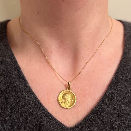 AUGIS GRUN FRENCH VIRGIN MARY 18K YELLOW GOLD CHARM PENDANT - ADDITIONAL PHOTO 1