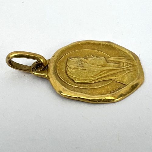 AUGIS GRUN FRENCH VIRGIN MARY 18K YELLOW GOLD CHARM PENDANT - ADDITIONAL PHOTO 17