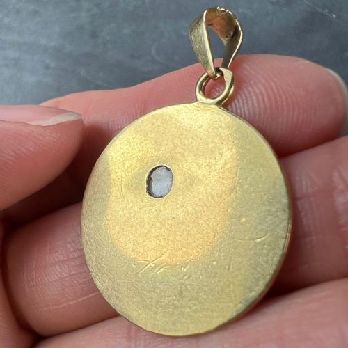 FRENCH DAISY MARGHERITE FLOWER 18 KARAT YELLOW GOLD DIAMOND CHARM PENDANT - ADDITIONAL PHOTO 9