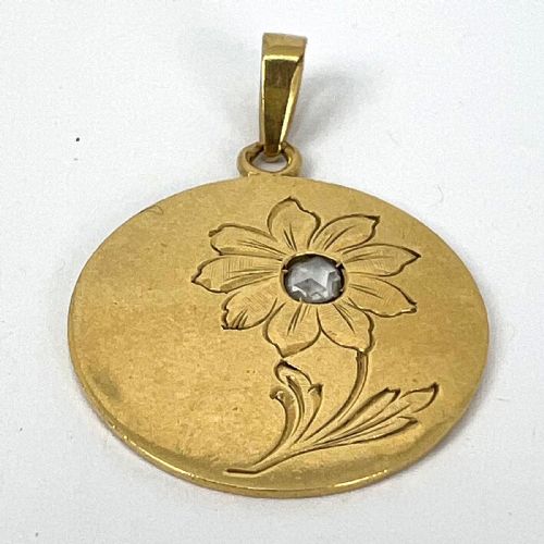 FRENCH DAISY MARGHERITE FLOWER 18 KARAT YELLOW GOLD DIAMOND CHARM PENDANT - ADDITIONAL PHOTO 14