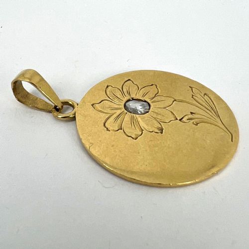FRENCH DAISY MARGHERITE FLOWER 18 KARAT YELLOW GOLD DIAMOND CHARM PENDANT - ADDITIONAL PHOTO 16