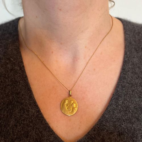 JESUS CHRIST BLESSING MARRIAGE 18K YELLOW GOLD WEDDING CHARM PENDANT - ADDITIONAL PHOTO 3