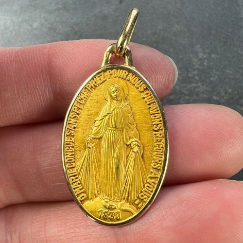 FRENCH AUGIS VIRGIN MARY MIRACULOUS MEDAL 18K YELLOW GOLD CHARM PENDANT - ADDITIONAL PHOTO 4