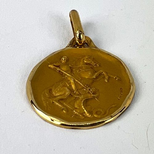 FRENCH AUGIS SAINT GEORGE AND THE DRAGON 18K YELLOW GOLD CHARM PENDANT - ADDITIONAL PHOTO 12