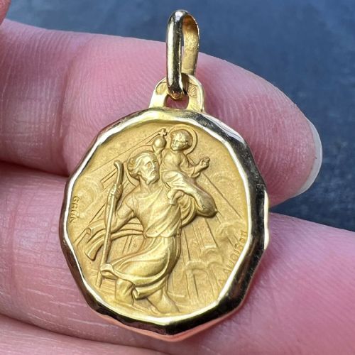 AUGIS GRUN FRENCH SAINT CHRISTOPHER 18K YELLOW GOLD CHARM PENDANT - ADDITIONAL PHOTO 5