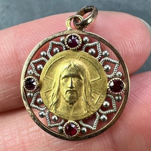 FRENCH VERNON JESUS CHRIST 18K YELLOW GOLD RUBY CHARM MEDAL PENDANT - ADDITIONAL PHOTO 5
