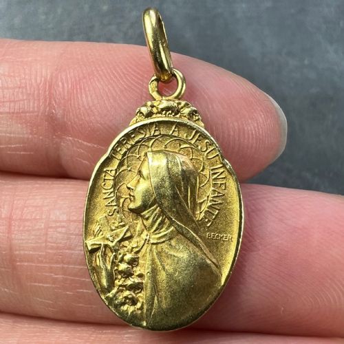 FRENCH BECKER 18K YELLOW GOLD ST THERESE CHARM MEDAL PENDANT - ADDITIONAL PHOTO 4