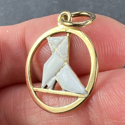 FRENCH ART DECO WHITE ORIGAMI BIRD 18K YELLOW GOLD ENAMEL CHARM PENDANT - ADDITIONAL PHOTO 5