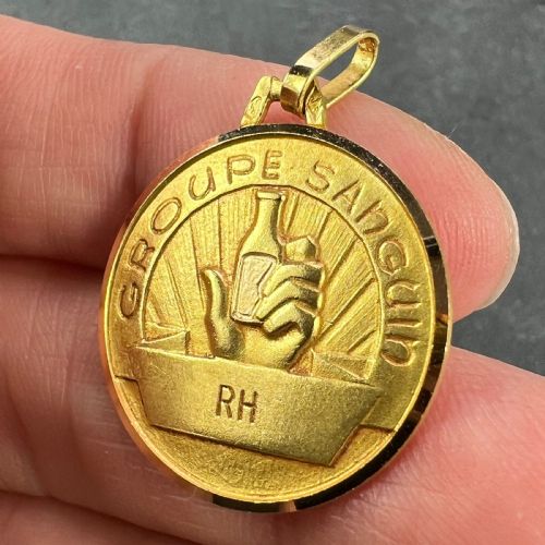 FRENCH BLOOD GROUP TYPE MEDICAL 18K YELLOW GOLD CHARM MEDAL PENDANT - ADDITIONAL PHOTO 5