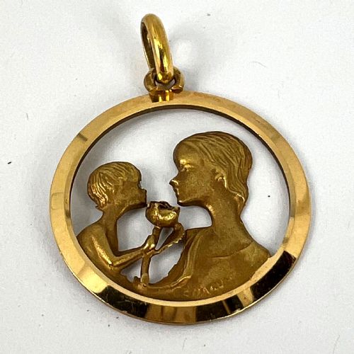 FRENCH 18K YELLOW GOLD MOTHER AND CHILD ROSE MEDAL PENDANT - ADDITIONAL PHOTO 11