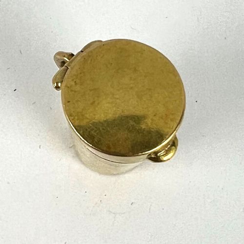 ANTIQUE FRENCH PILL BOX OR MINIATURE ETUI 18K YELLOW GOLD CHARM PENDANT - ADDITIONAL PHOTO 1