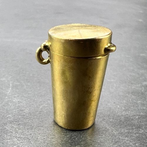 ANTIQUE FRENCH PILL BOX OR MINIATURE ETUI 18K YELLOW GOLD CHARM PENDANT - ADDITIONAL PHOTO 5