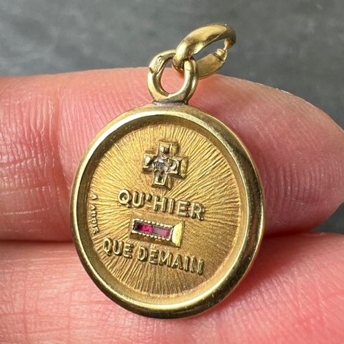 AUGIS FRENCH PLUS HIER RUBY DIAMOND 18K YELLOW GOLD LOVE CHARM PENDANT - ADDITIONAL PHOTO 5